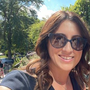 Meet your Posher, Ashley